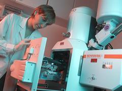 Raman System for SEM Systems from Renishaw
