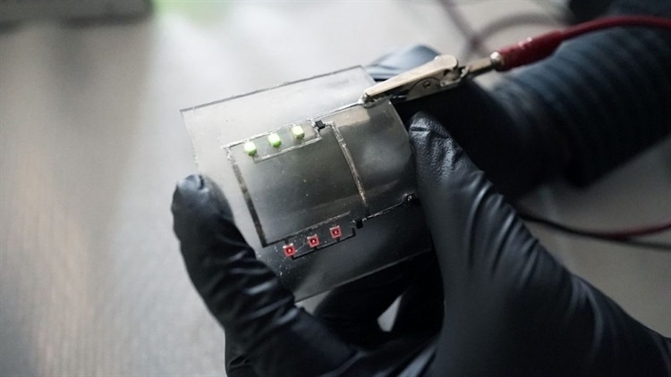 Virginia Tech liquid metal vitrimer composite circuits