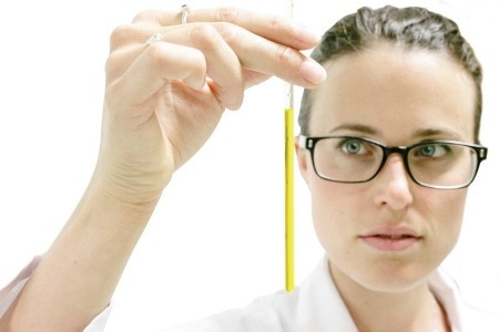 The Spinsolve™ NMR spectrometer uses standard 5mm OD NMR tubes.
