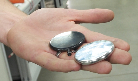 After the diamond-hard PVD vacuum coating, plain steel shows as black.