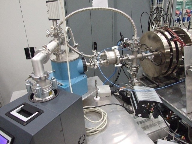 A view of the experiment with time resolved Langmuir probe and VUV spectroscopy diagnostics