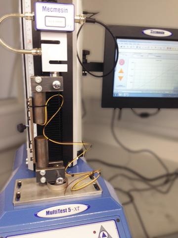 Bone repair plate: strain-gauges record compression and flexure deformation data