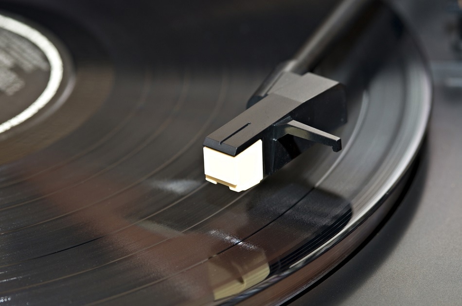 Abrasion testing is of benefit to almost every industry - but is particularly important for testing high wear items such as vinyl. Shutterstock | Richard Evans
