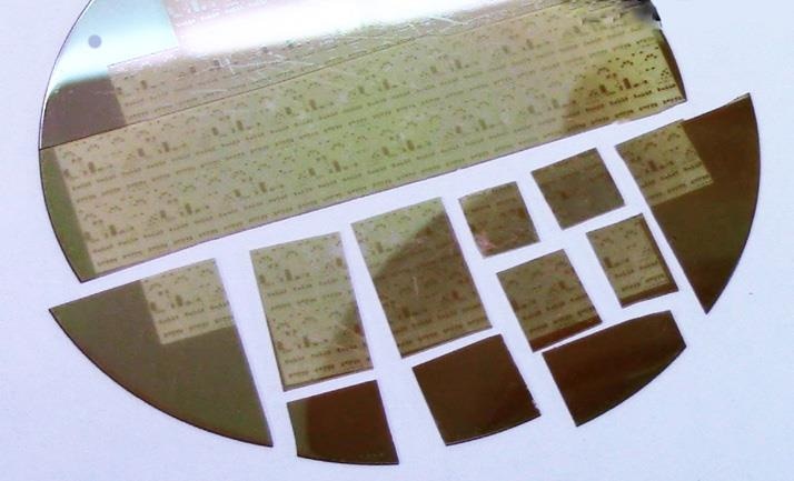 Sapphire wafer after cleaving into small samples.