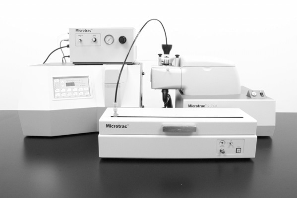 Microtrac S3000 with Vibratory or Linear Dry Powder Feeder