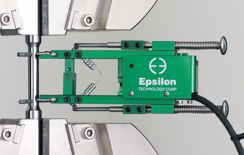 All-purpose "quick attach" extensometer