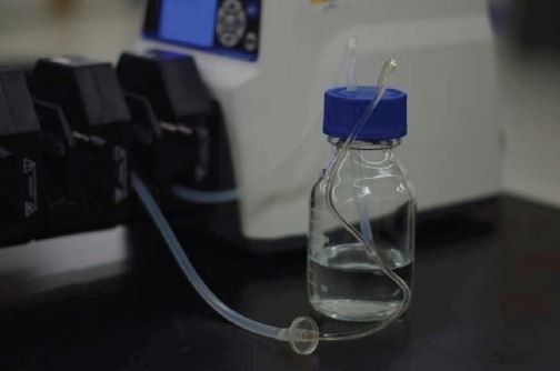 Flow through extraction
