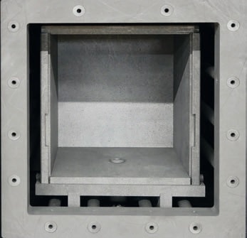 HTK 8 mantle heater with opened retort.