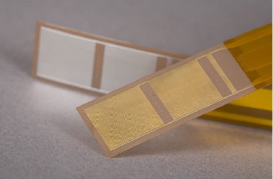 Detailed view of dielectric sensors.