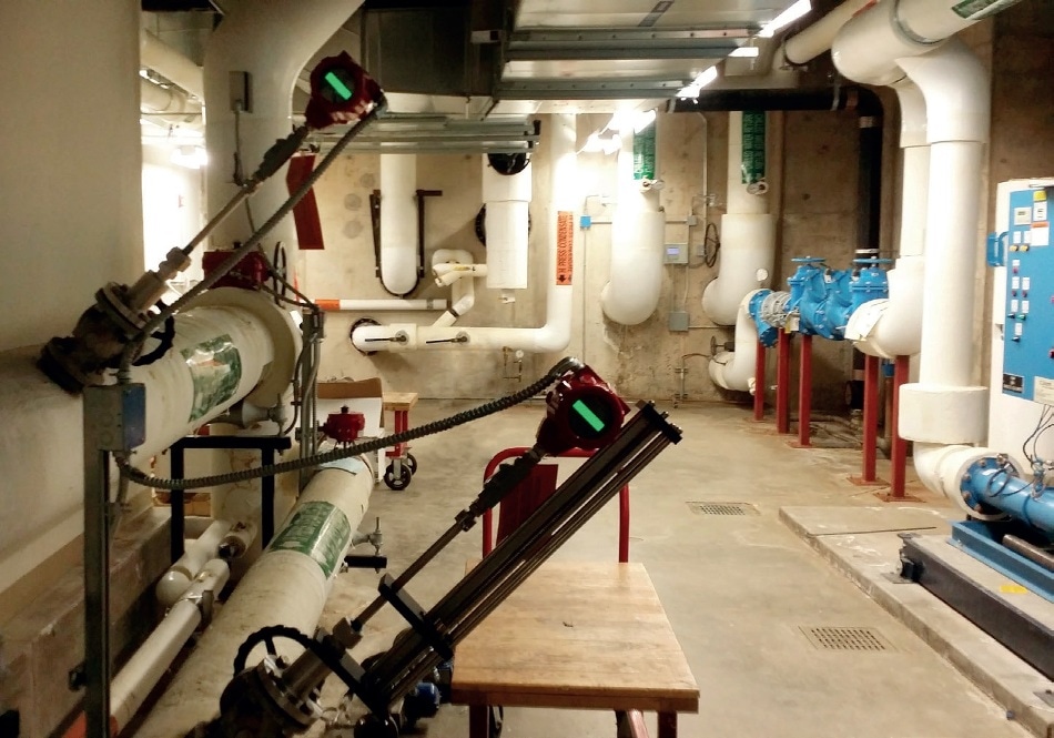 A multivariable insertion vortex flowmeter for steam applications