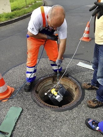 The compact unit has a low weight and can therefore be installed quickly.