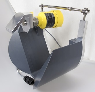 The UMS channel is available for different diameters. The conception and development of the channel was only possible thanks to the very compact design of the VEGAPULS 64 sensor.