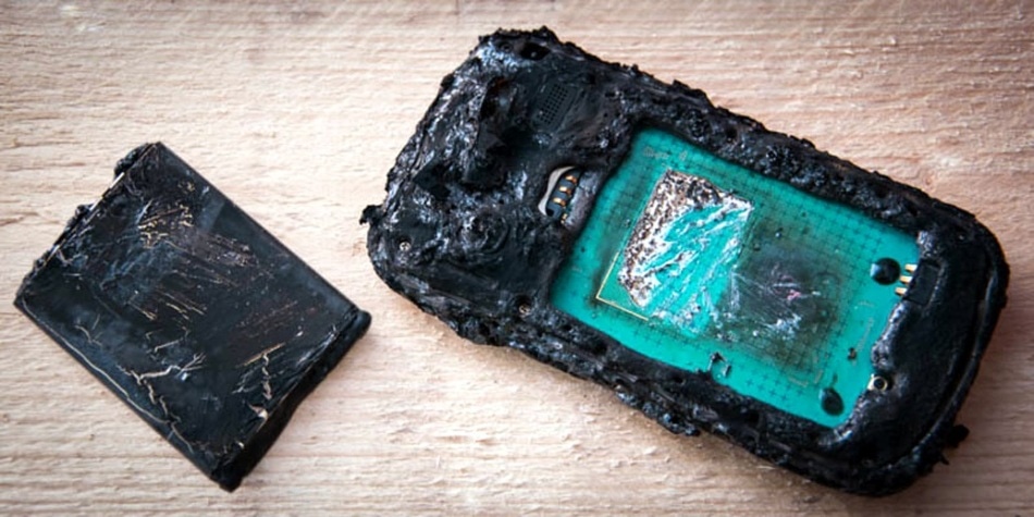 Example of battery failure leading to the rapid release of energy.