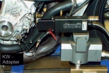 Measurement of torsional vibrations on the crank shaft using the RLV-5500.