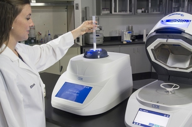 SMART 6 Moisture and Solids Analyzer and the Universal Fat Analyzer Oracle, CEM GmbH