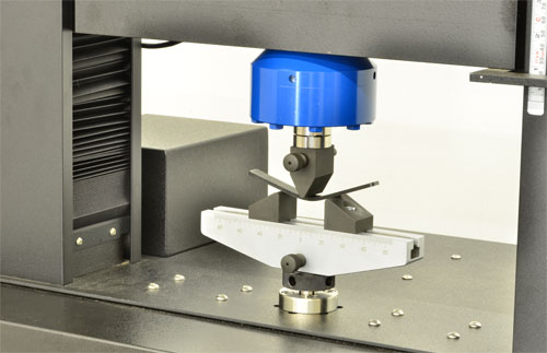 3-Point Bend Test Setup on a Dual Column eXpert 2600.
