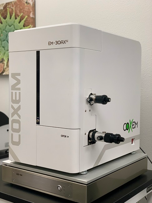 EM-30AXN Tabletop SEM with STEM detector at Insertion position using the side accessory port.