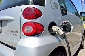 Thickness Gauging of EV Batteries for Lower Costs and Higher Performance