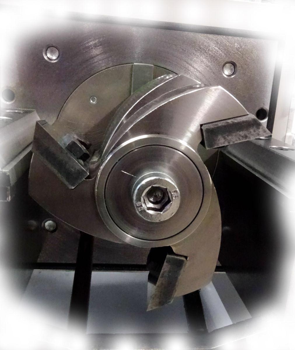 Bench Top Granulator - The Dynisco MiniGran