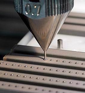 Automated contacting process of a piezo stack actuator.