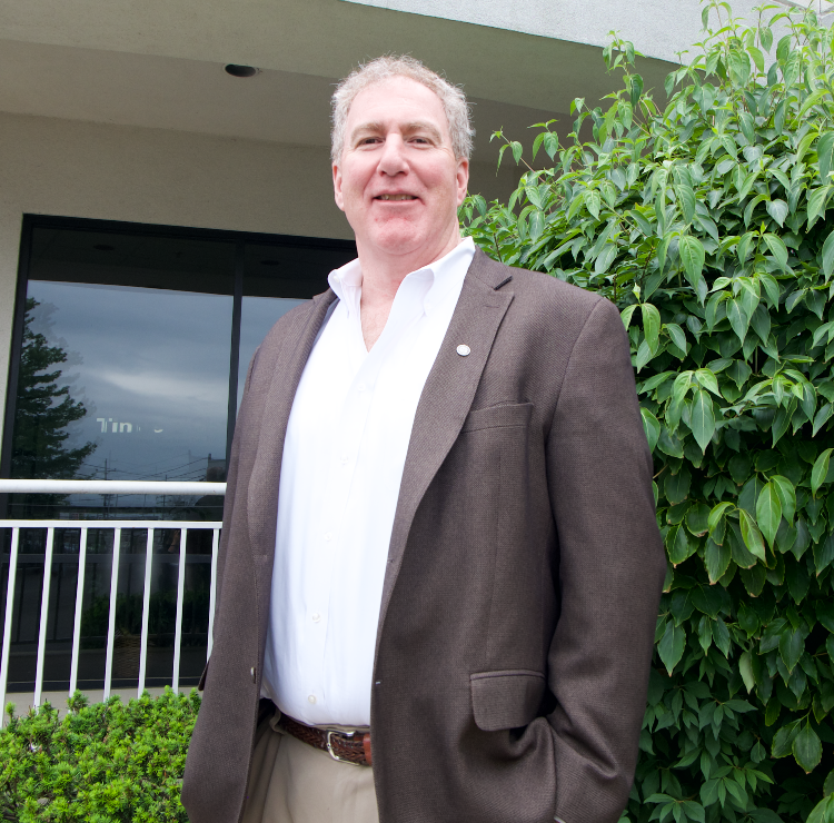 Technical Experts in the Plastics Technology