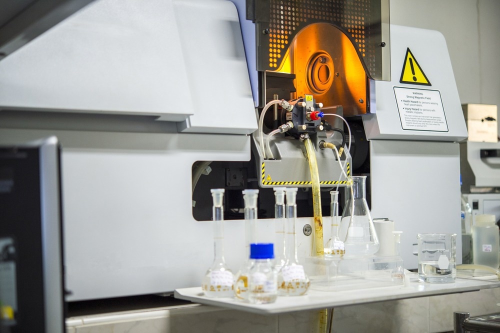 AES, semiconductor, electron spectroscopy, auger electron spectroscopy, semiconductor industry