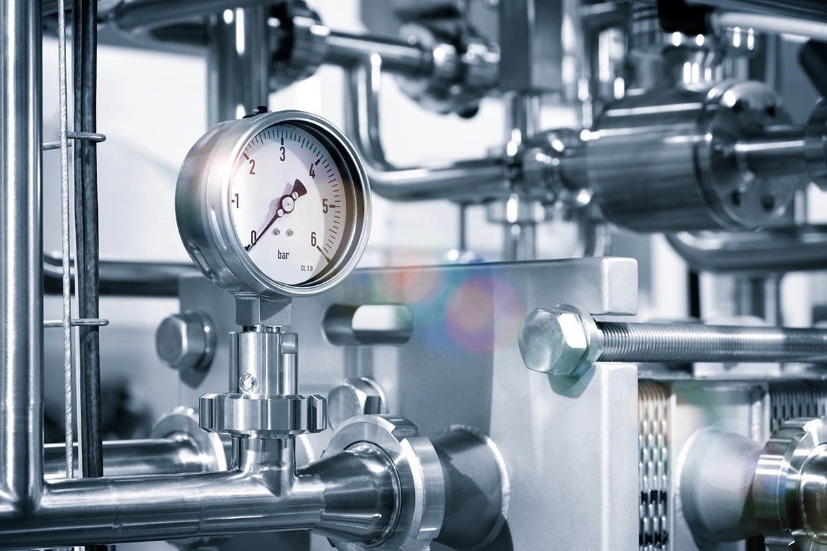 Pressure gauges are an invaluable and inexpensive tool for monitoring the performance of the system. Take care to protect the gauges by installing sufficient tubing to dissipate heat.