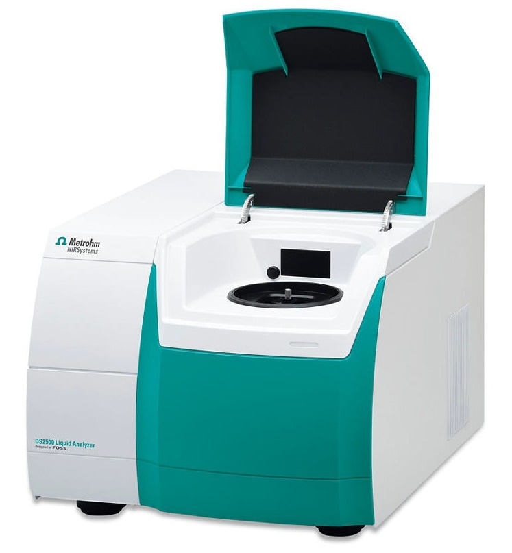 Metrohm NIRS DS2500 Liquid Analyzer used for the determination of various sugars in fruit juices.