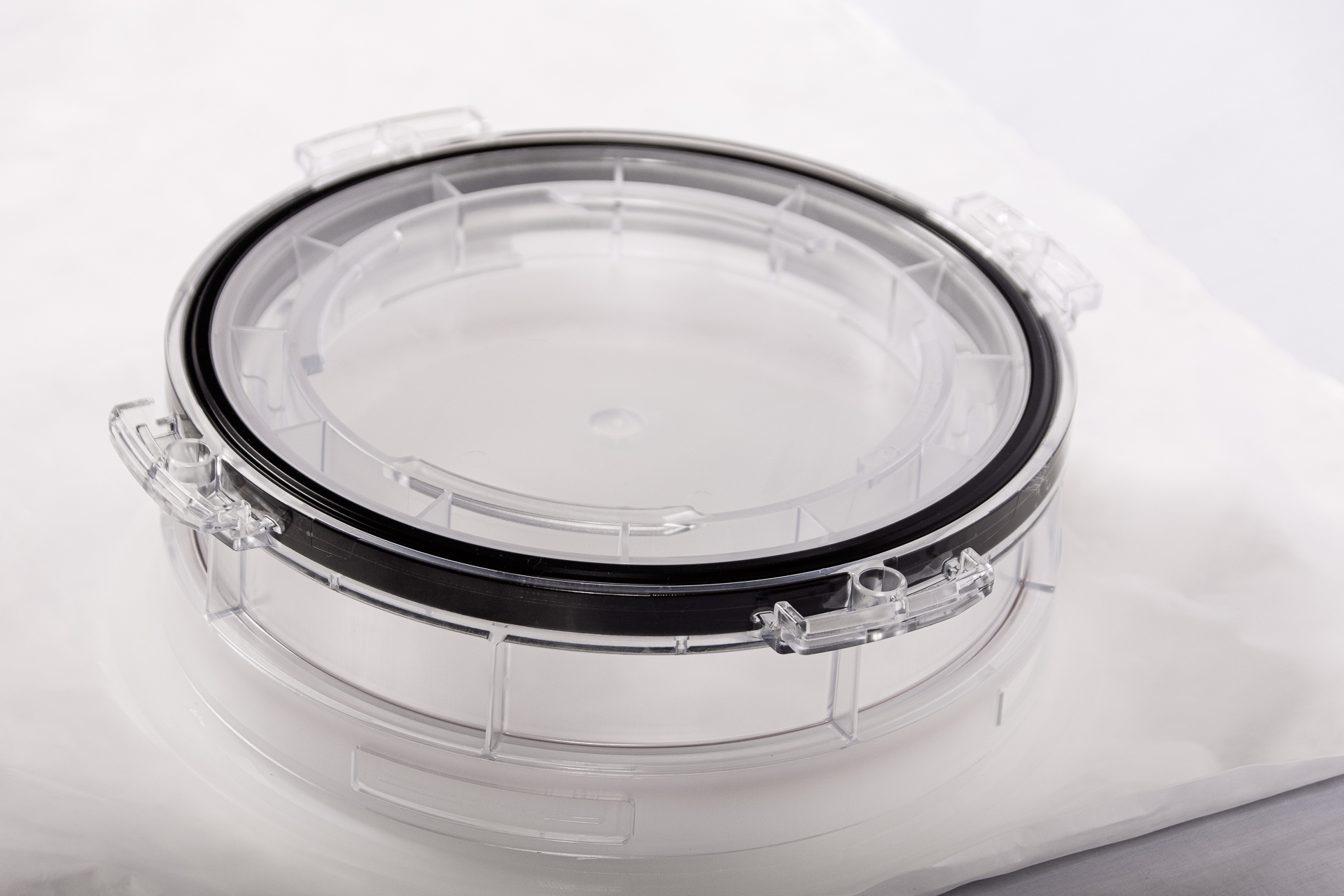 Single-use systems, like the CRL Single-use Beta Bags, are a popular way to safely bring critical components into pharmaceutical fill lines.