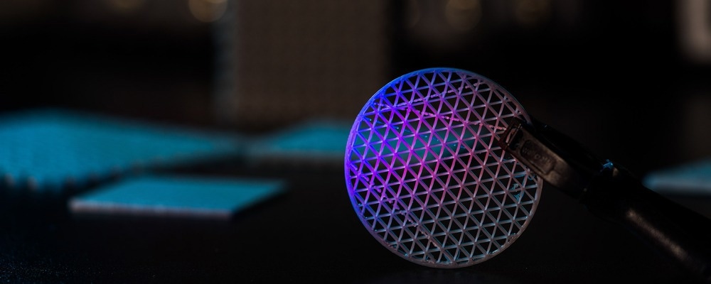 Metamaterials: Transforming Technology with Engineered Materials