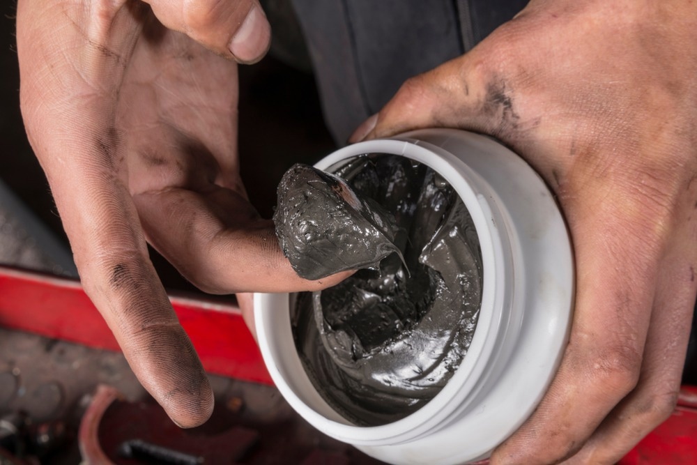 The Evolution of Lubrication: Exploring Advanced Solid Lubricants