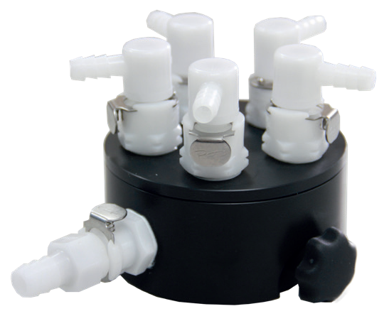 To aid this setup Huber provide both 5 and 8 port manifolds with valved dry breaks.