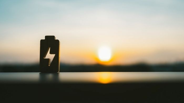 Innovations in Battery Technology: From Failure Analysis to Vibrational Spectroscopy