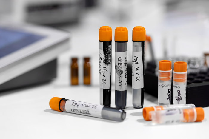 Why Modern Labs Still Struggle with Vial Labeling Accuracy