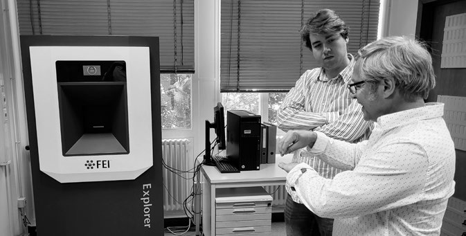 In front of ArcelorMittal’s Thermo FEI Explorer automated SEM: “The one that never sleeps.”
