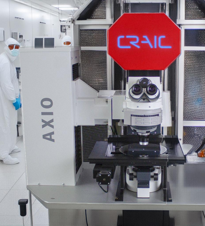 The 2030XL PRO™ is a microspectrophotometer designed to measure large form factor flat panel displays with micron-scale spatial resolution