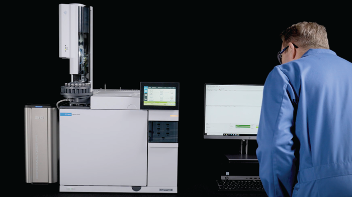 Scientist using analysis software