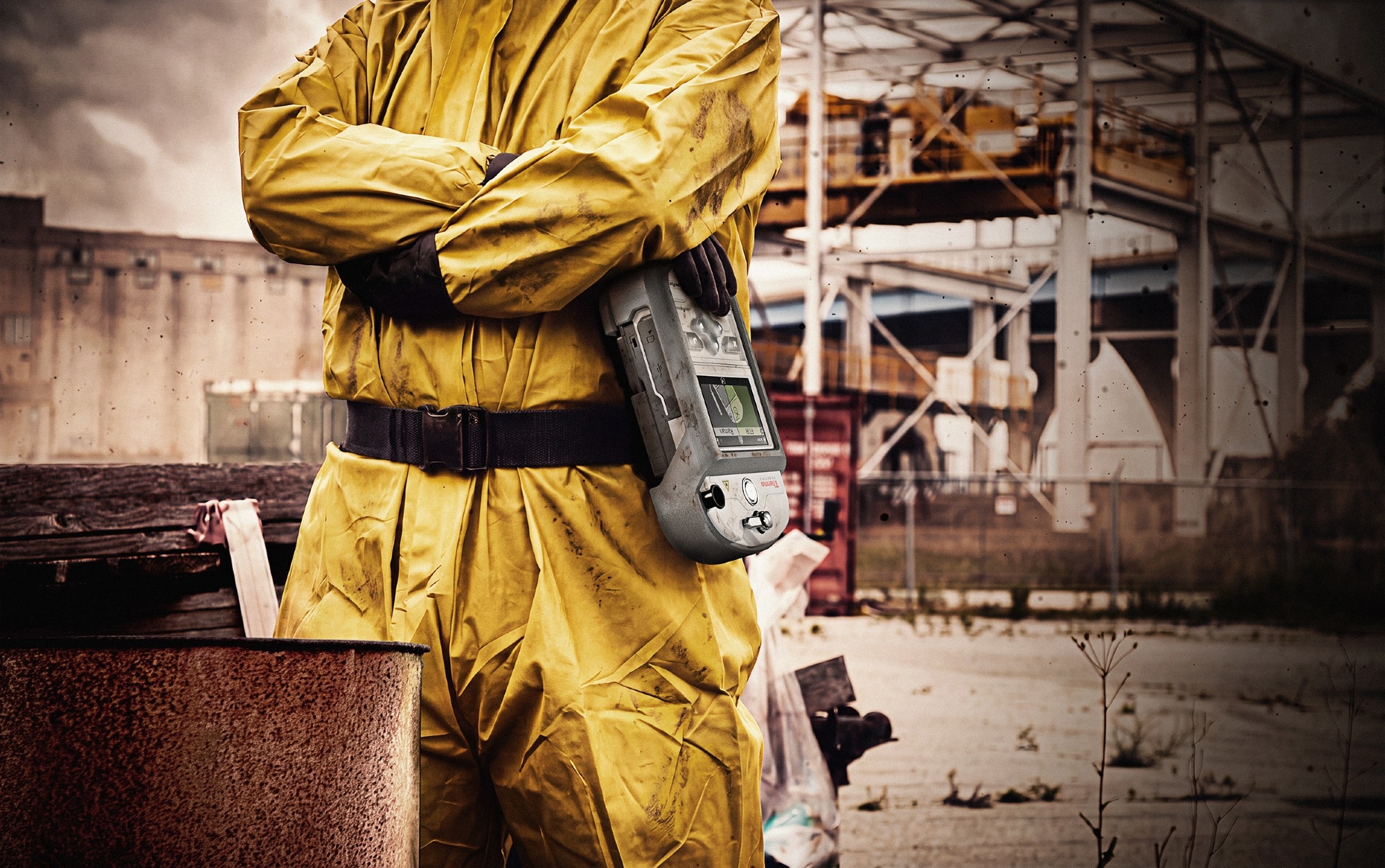 Uncovering Chemical Threats and Narcotics in the Field