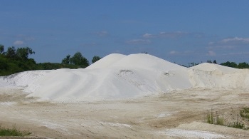 Grinding Sand to Determine its Mineral Composition