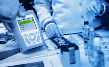 Studying Crystallization Kinetics of Polymers using Raman Spectroscopy