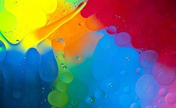 Why is it Challenging to Describe the Color of Light?