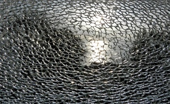 Impact Fracture Behavior of 3D Laminated Glass