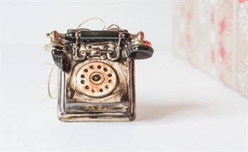 Ceramics in Cell Phones