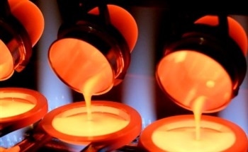 Choosing Between Electric or Gas Fusion in Glass Bead Machines