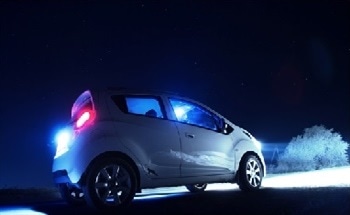 R&D in the Automotive Industry Using White Point Adjustment and Color Measurement