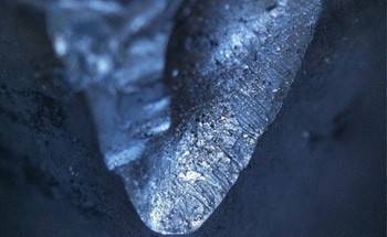 Using Digital Microscopy to Assess Tool Wear Use
