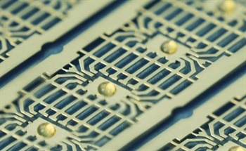How Do Structural Adhesives Handle Extreme Heat?