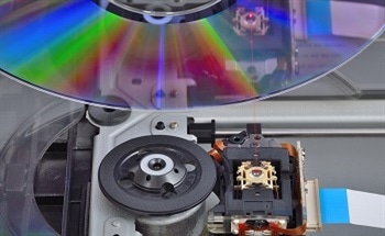 What is a Vertical-Cavity Surface-Emitting Laser?