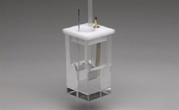 Capabilities and Applications of Spectroelectrochemistry