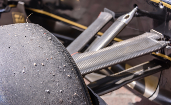 How Formula 1 Produces Carbon Fiber Parts